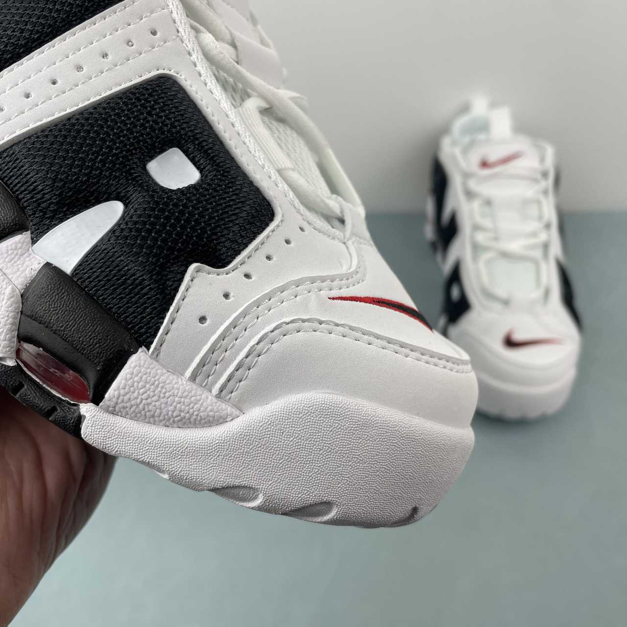 Nike Air More Uptempo Low WHITE/BLACK/RED