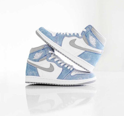 Jordan 1 High Hyper Royal