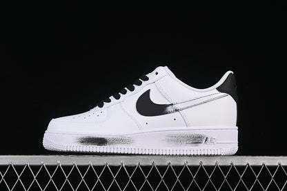 AIR FORCE 1 07 LOW WHITE/BLACK