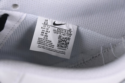 AIR FORCE 1 07 LOW WHITE/BLACK