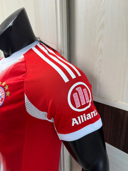 25-26 Bayern Home Version Player