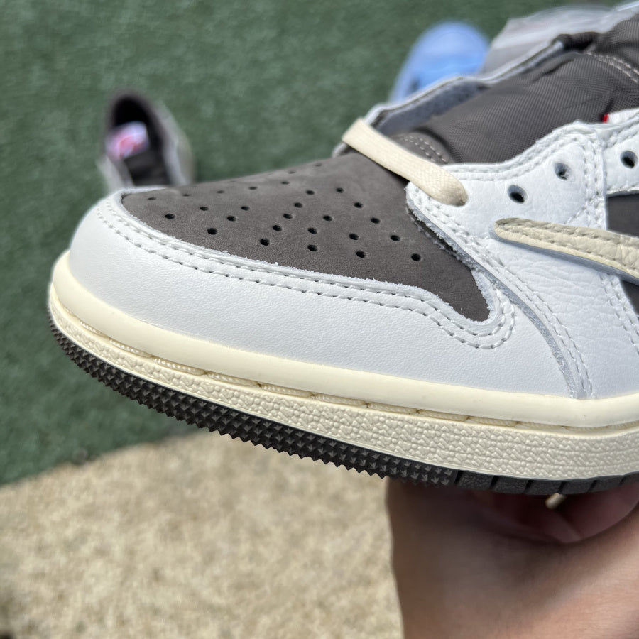 AJ 1 Low x Travis Scott Reverse Mocha