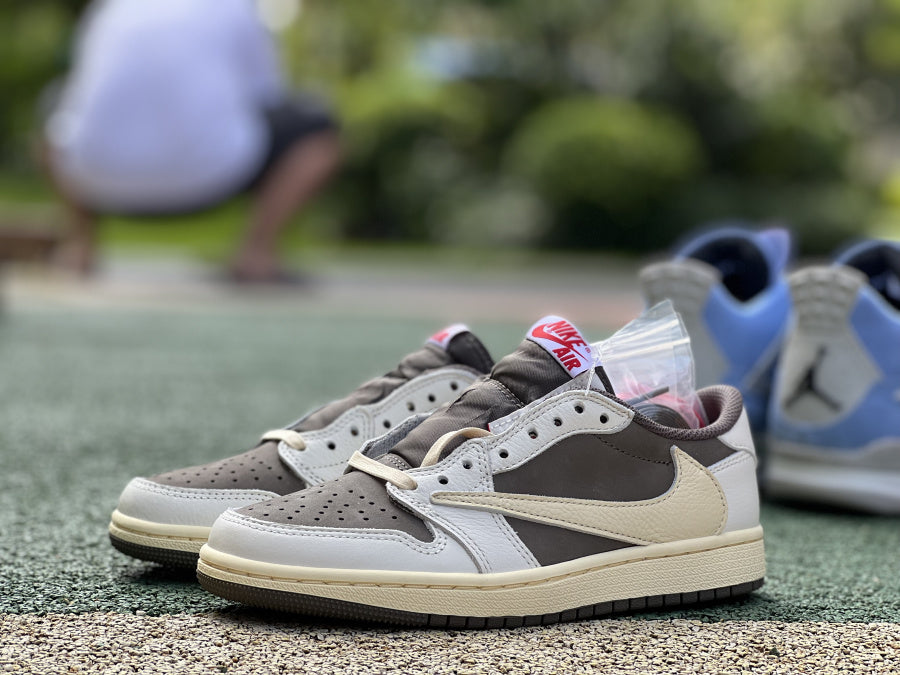 AJ 1 Low x Travis Scott Reverse Mocha